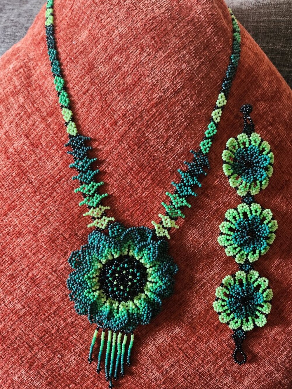 New Huichol Green 3D Flower Beaded Necklace & Bracelet Set Handmade